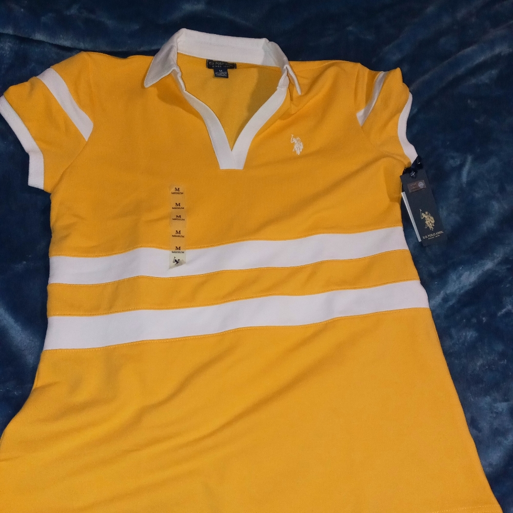 Tags still on vneck brite yellow with white trim and white stripes.